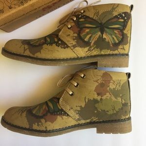 Goby Butterfly booties